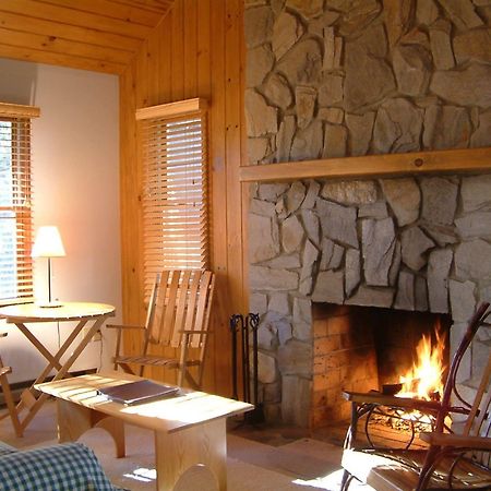 Fire Mountain Inn Cabins & Treehouses Scaly Mountain Oda fotoğraf